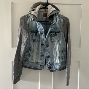 American Eagle Outfitters Blue Jean Jacket with Gray Sleeves